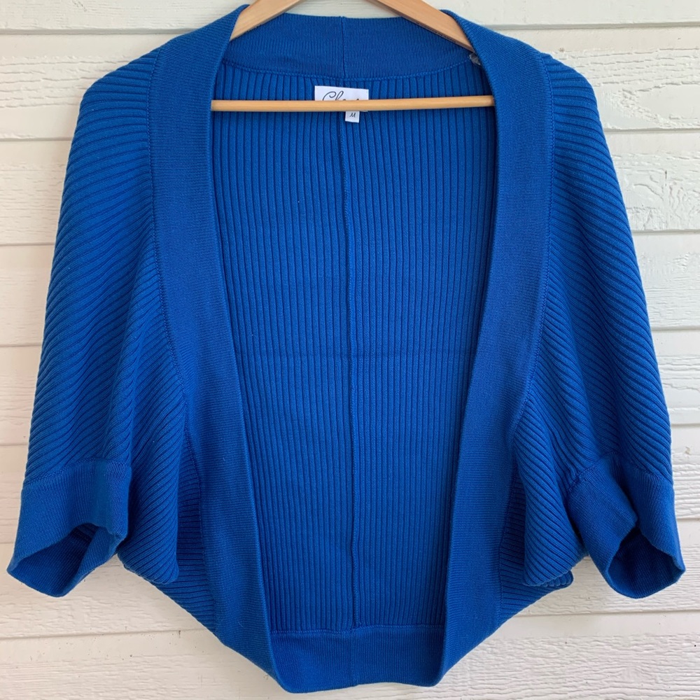 NWOT Chaus Shoulder Shrug